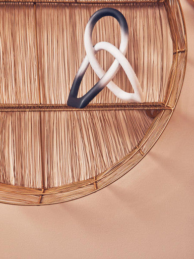 Enzo Gold Finish Wire Round Wall Shelf